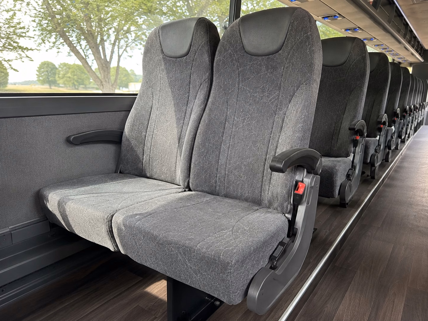 how the bus type you choose changes charter bus prices in memphis tennessee