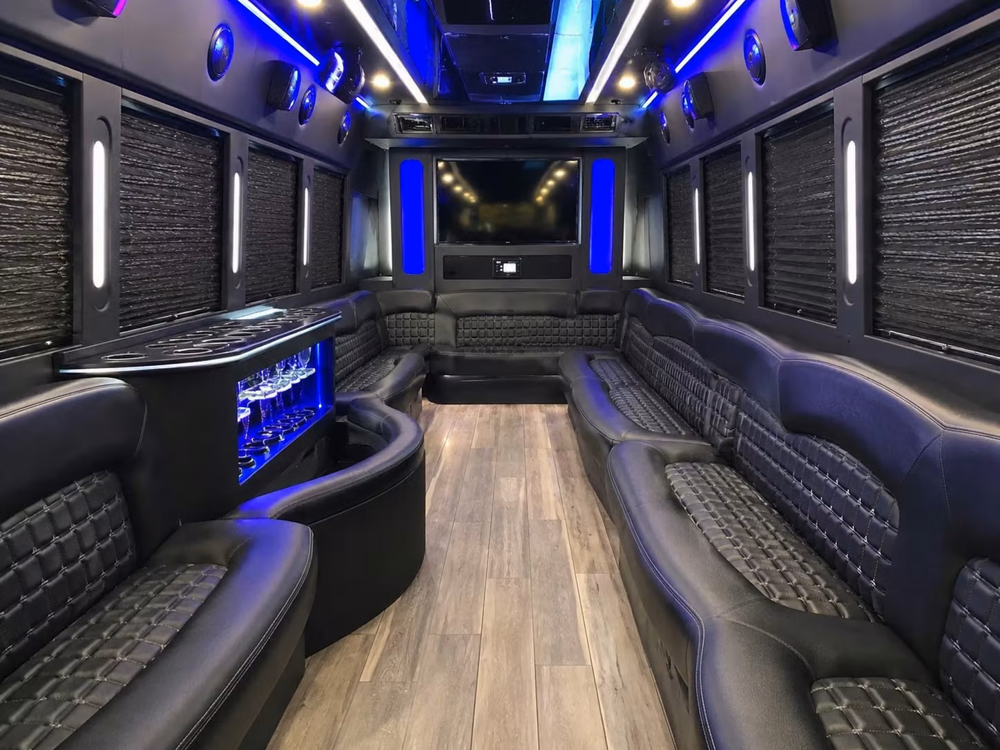 memphis party bus rentals for bachelorette parties and birthday concerts
